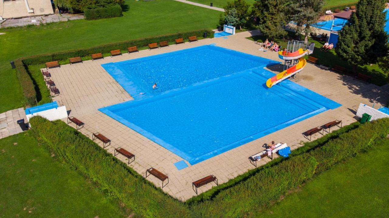 Hotel Preveza Spišská Nová Ves Exteriér fotografie
